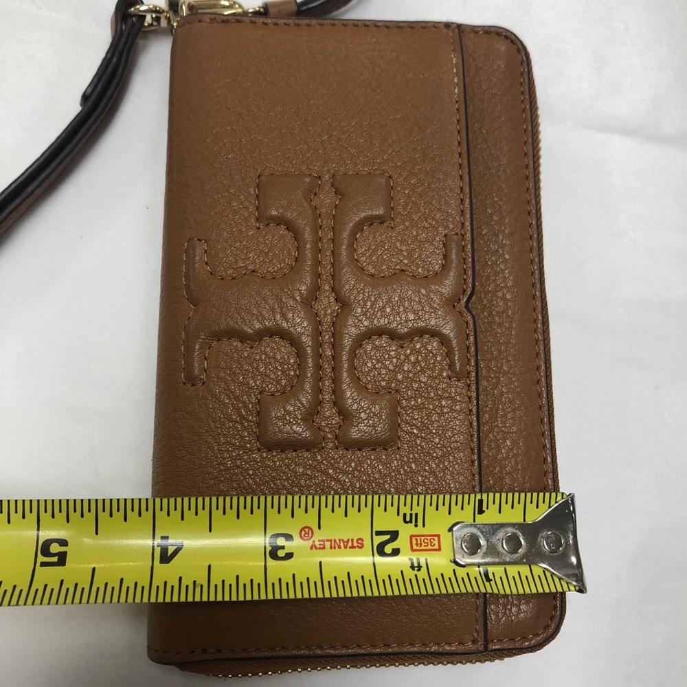 SOLD β€οΈTORY BURCH Dark Tan Leather Zip Wallet - Picture 3 of 8